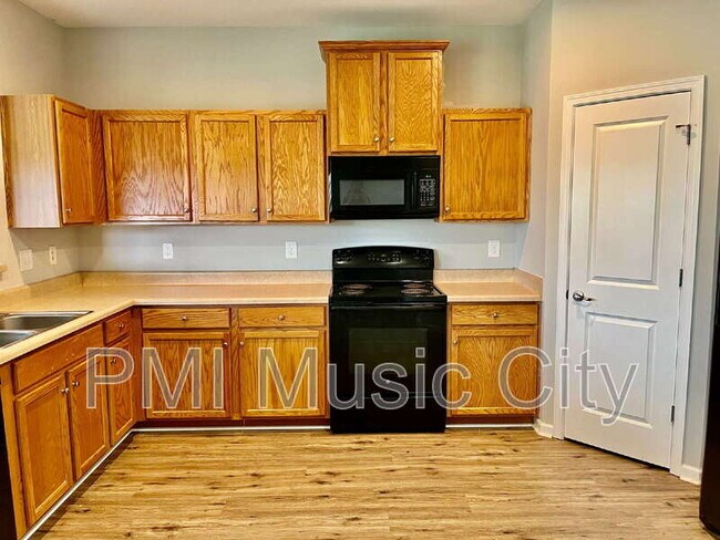 Foto del edificio - 2703 Candlewick Ct