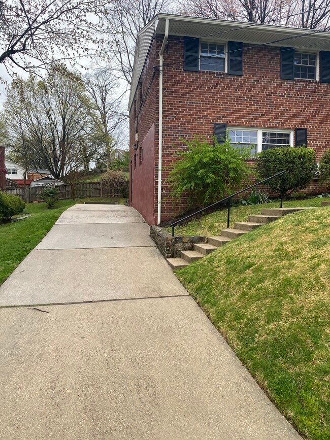 Photo - 12107 Hunters Ln House