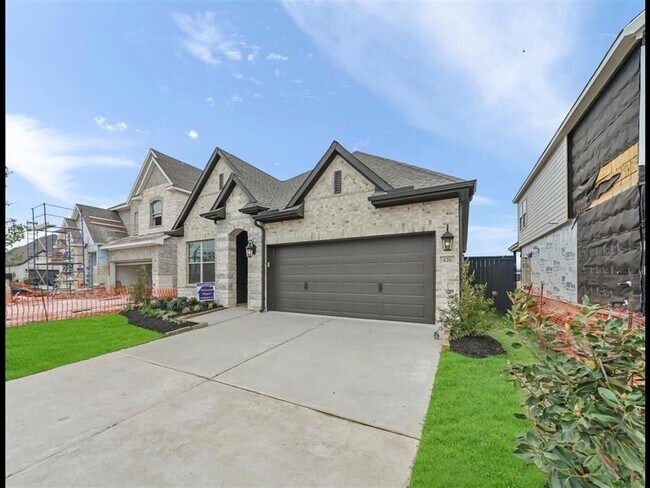 Building Photo - 426 Jolly Ginger Dr