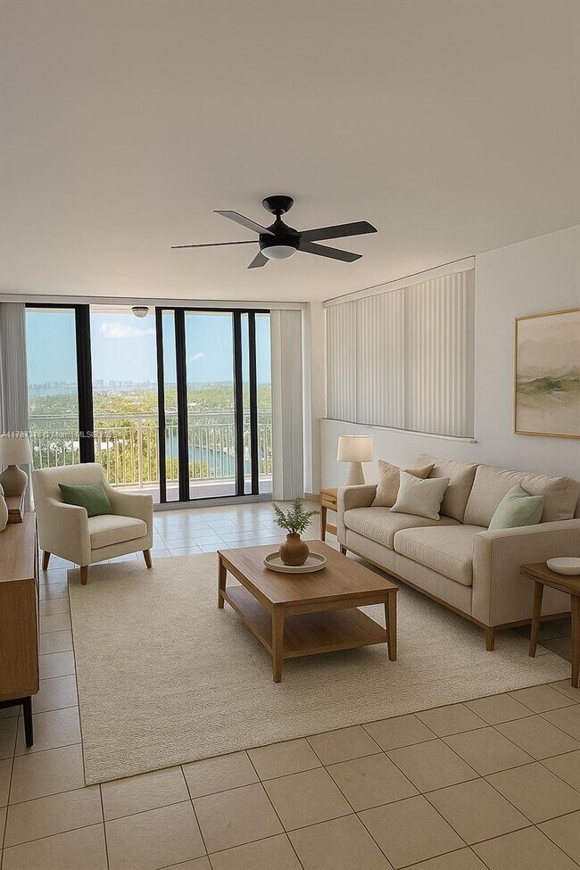 Foto del edificio - 2450 NE 135th St