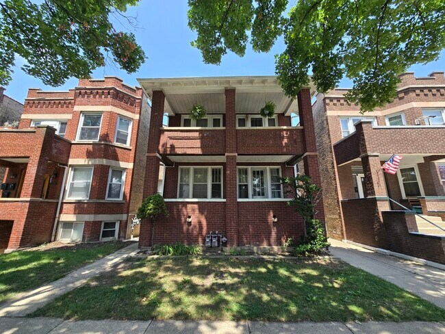 Foto del edificio - 5030 W Hutchinson St