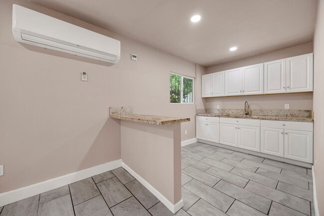 Building Photo - 4341 Laurel Canyon Blvd