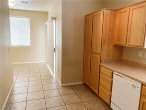 Building Photo - 7686 Hampton Cove Ln