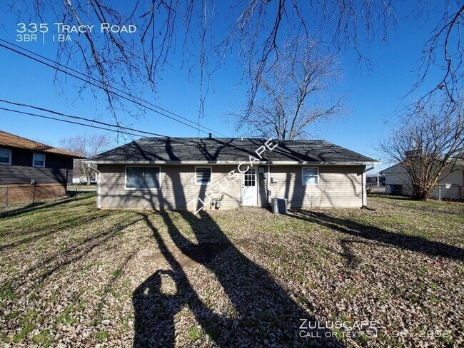 Building Photo - 335 Tracy Rd