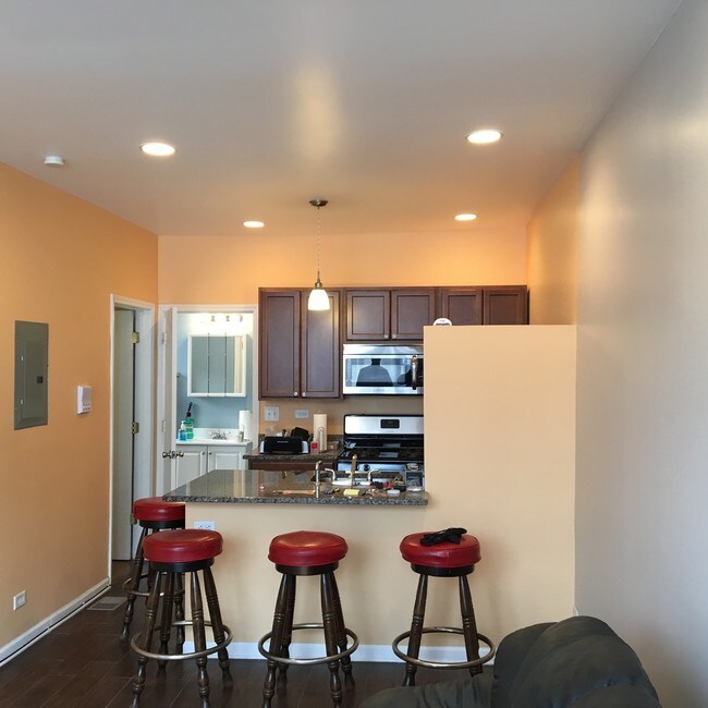 Cocina 1 - 6045 S Rhodes Ave