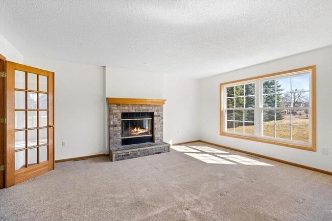 Building Photo - 952 Moonlight Dr