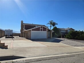 Building Photo - 6455 N Ventura Ave