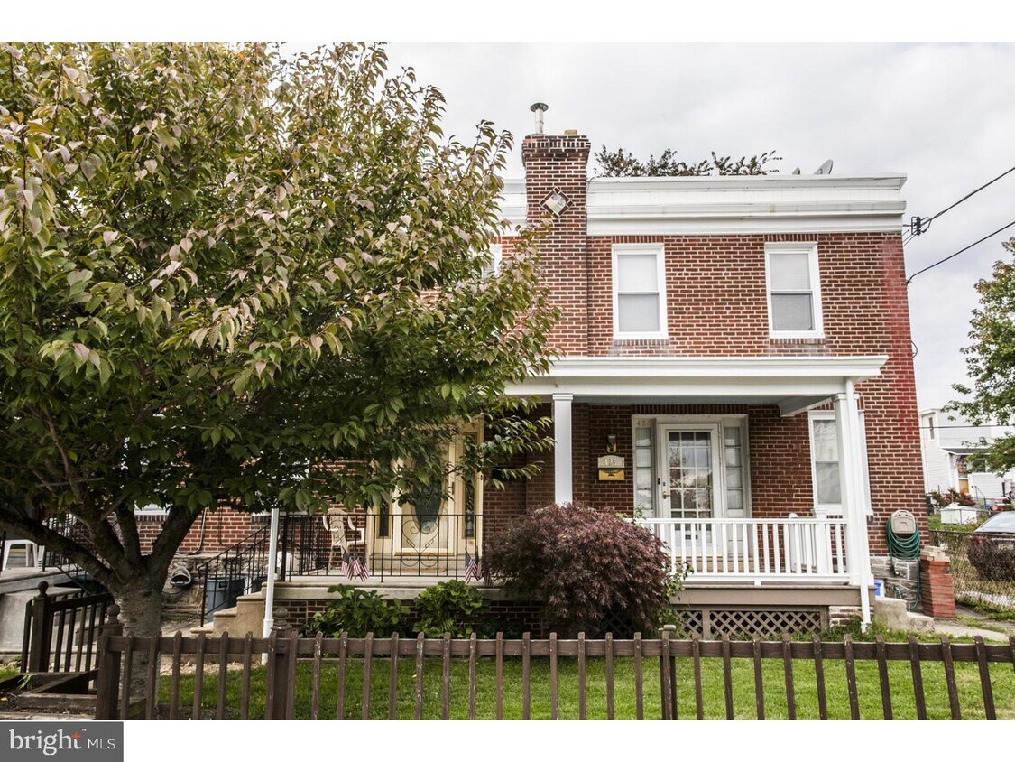 424 Monastery Ave, Philadelphia, PA 19128 Townhome Rentals in