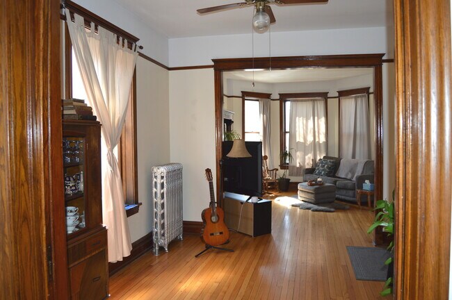 Building Photo - 3717 N Wayne Ave