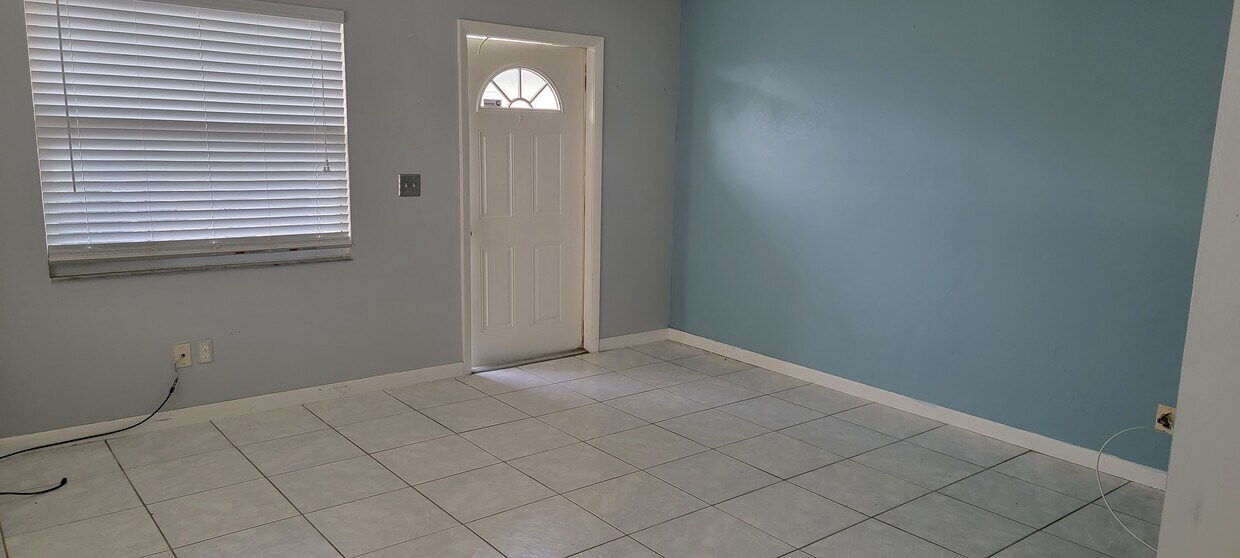 Foto principal - 621 SE 13th Pl