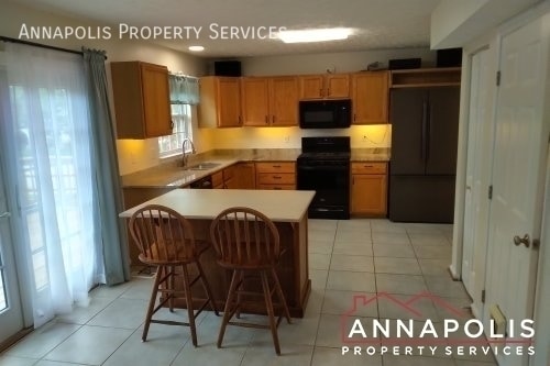 Building Photo - 709 Rock Elm Ct