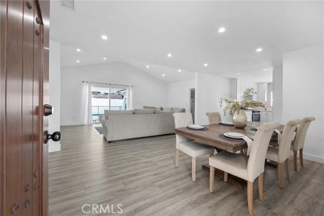 Foto del edificio - 18015 Collins St