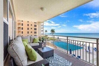 Building Photo - 603 Longboat Club Rd
