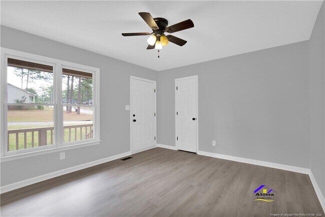 Foto del edificio - 3333 Hunting Bay Dr