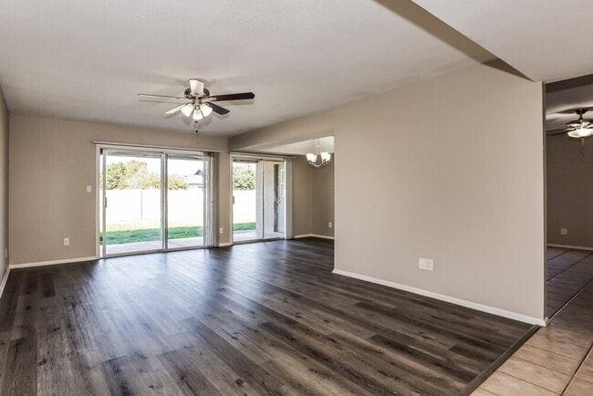 Building Photo - 2300 E Chicago St