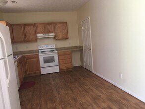 Building Photo - 107-111 Aidens Wy