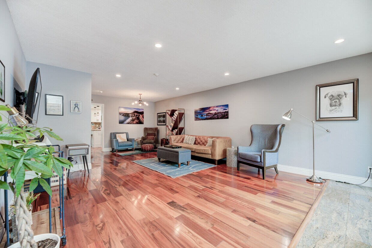 Foto principal - 1405 Goodman Ave