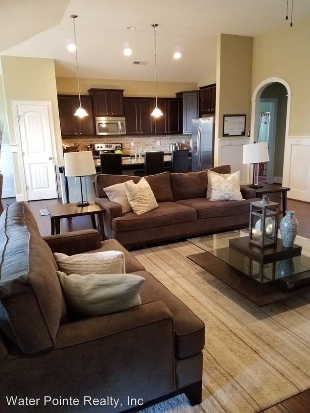 Foto del edificio - 8133 Saltcedar Dr