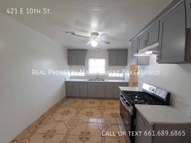 Foto del edificio - 421 E 10th St