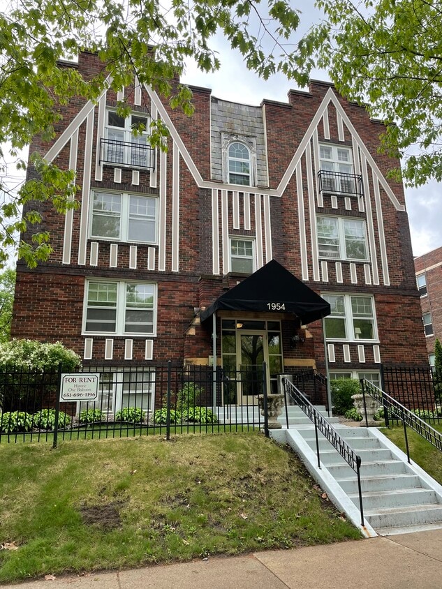 1954 Grand Ave Unit 104, Saint Paul, MN 55105 Apartments in Saint
