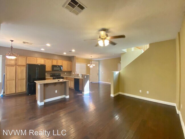 Building Photo - 3 br, 2.5 bath House - 5310 Floating Flowe...