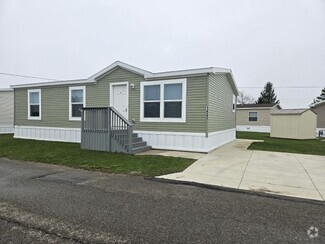 Building Photo - 1432 Center Dr