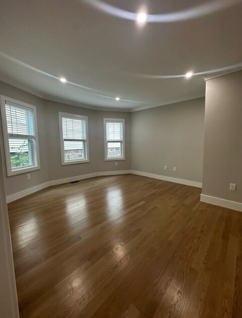 Building Photo - 43 Iffley Rd
