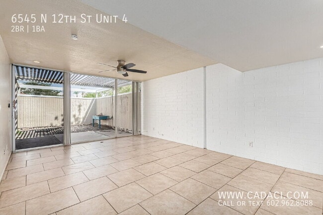 Foto del edificio - 6545 N 12th St
