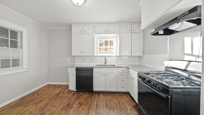 Foto del edificio - 213 12th Ave N