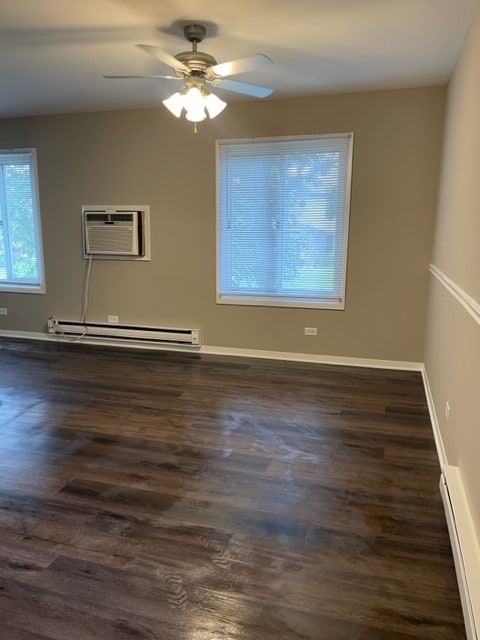 Building Photo - 565 Drom Ct