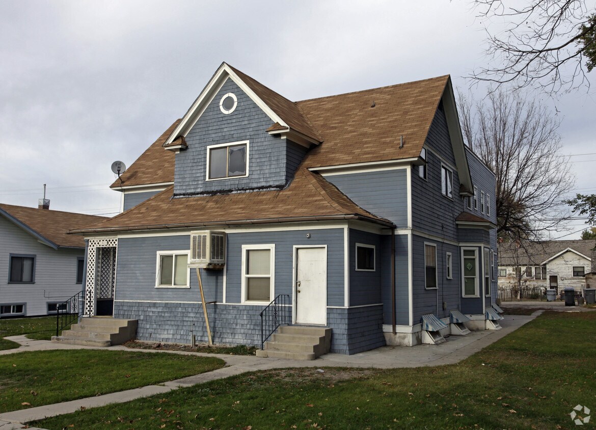 Building Photo - 811 E Belmont St