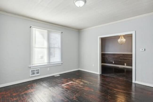 Foto del edificio - Spacious 4-Bedroom Home in South Wichita - Close to Downtown with a Large Backyard