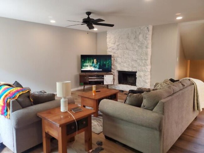 Foto del edificio - 522 Huntridge Dr