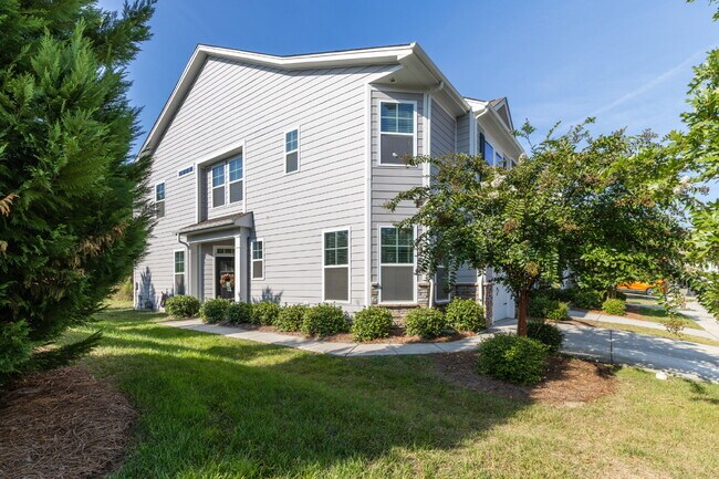 Foto del edificio - 3 bedroom 2.5 Townhouse with Office in Lak...