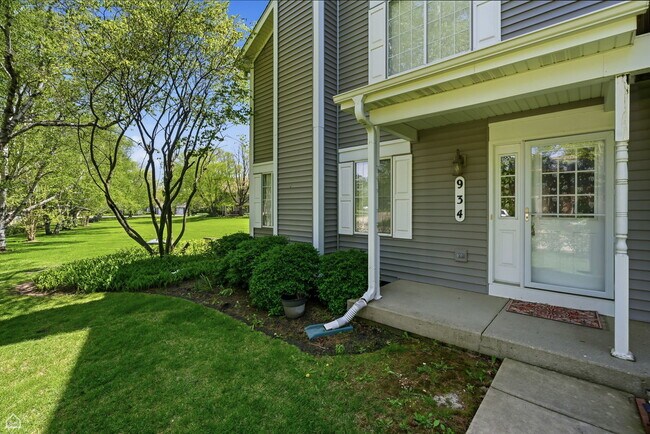 Foto del edificio - 934 Surrey Ln