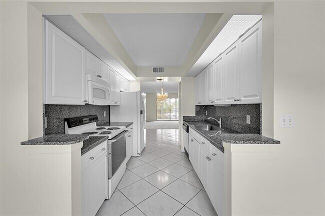 Foto del edificio - 1604 Abaco Dr