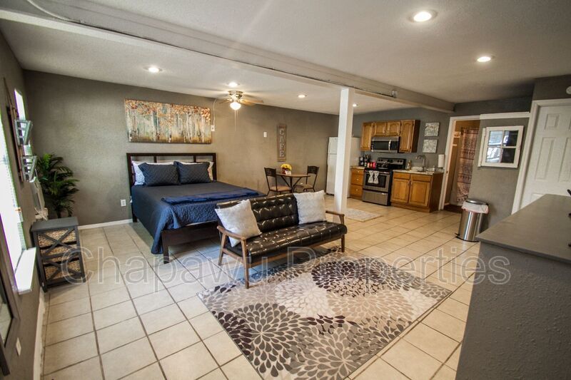 Foto principal - 1214 Florida St