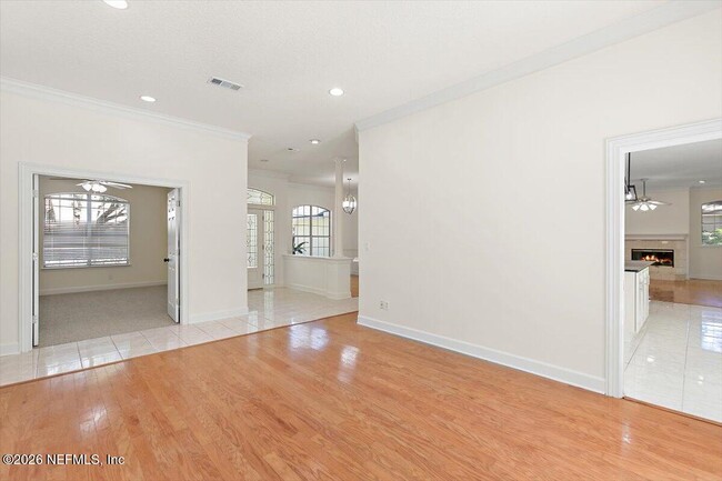 Foto del edificio - 639 Queens Harbor Blvd