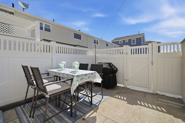 Building Photo - 3300 W Brigantine Ave