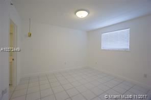 Building Photo - 3052 SW 27th Ave