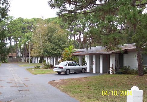 Building Photo - 242 Cedar St