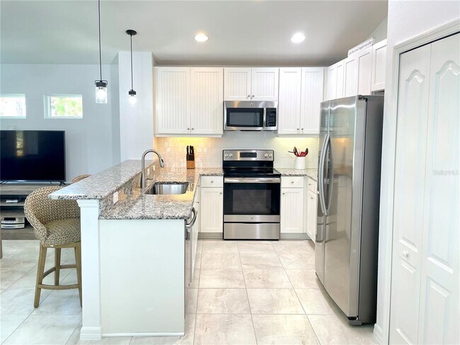 Building Photo - 12610 Shimmering Oak Cir