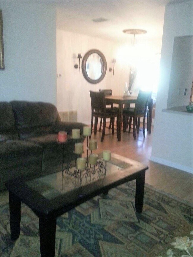 Building Photo - 3 br, 2 bath House - 1127 GERONA AVE