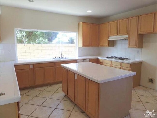 Building Photo - 78950 Galaxy Dr