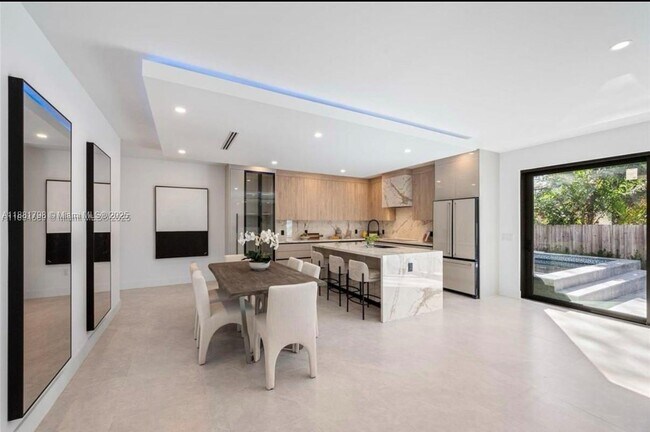 Foto del edificio - 3390 Oak Ave
