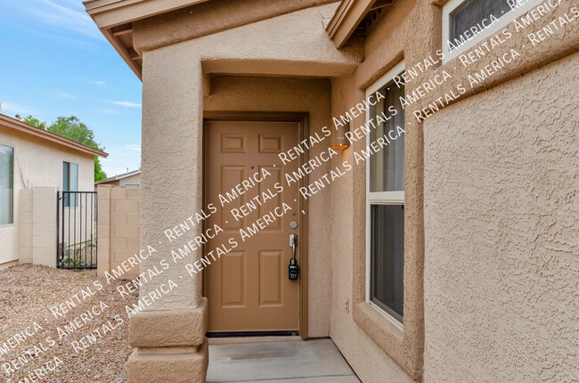 Building Photo - 10138 E Desert Paradise Pl