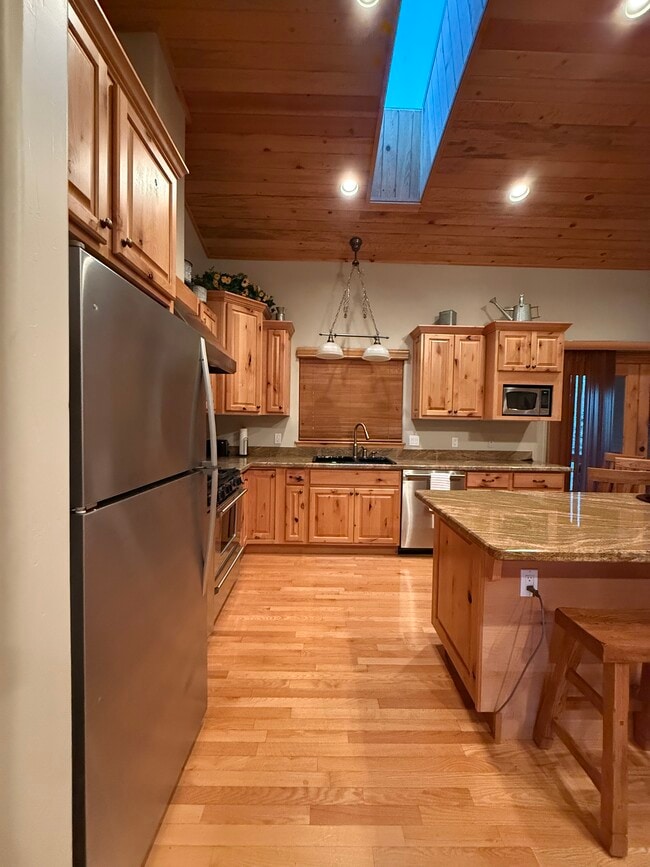 Building Photo - 5092 Mountain Gate Cir
