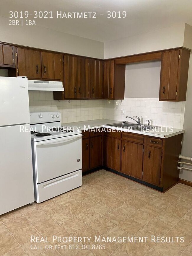 Foto del edificio - 3019-3021 Hartmetz-3019
