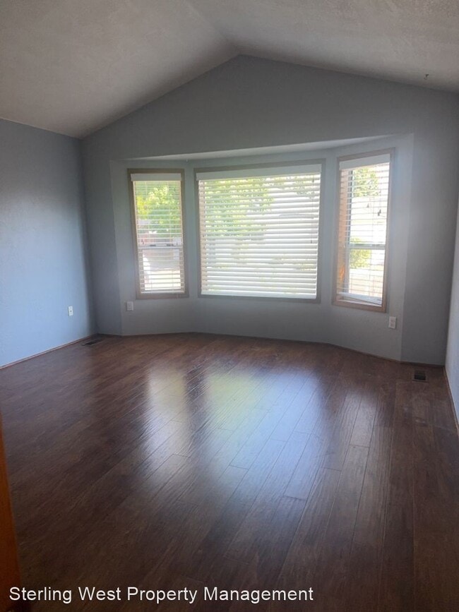 Building Photo - 4 br, 2 bath House - 2050 Stockel Ct