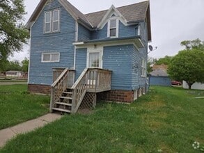 Building Photo - 322 3rd Ave